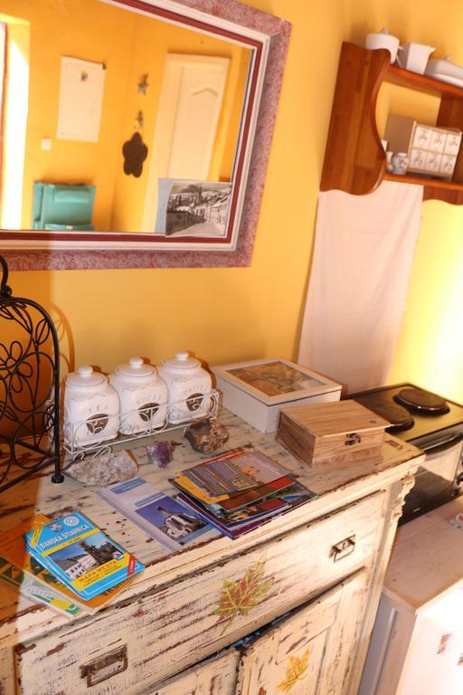 Apartman Na Zlatom Dvore Banská Štiavnica Rom bilde